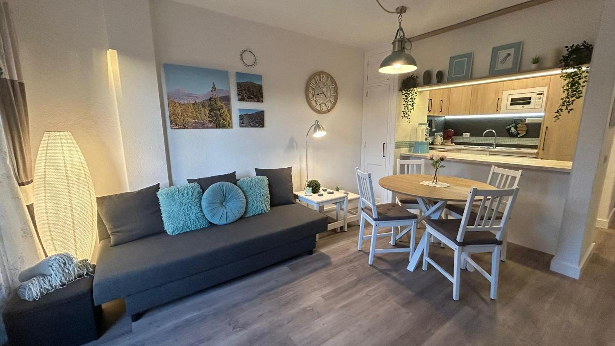 Hübsche Ferienwohnung mit 2 Schlafzimmern, Pool und WLAN, Strandnähe Callao Salvaje Exterior foto